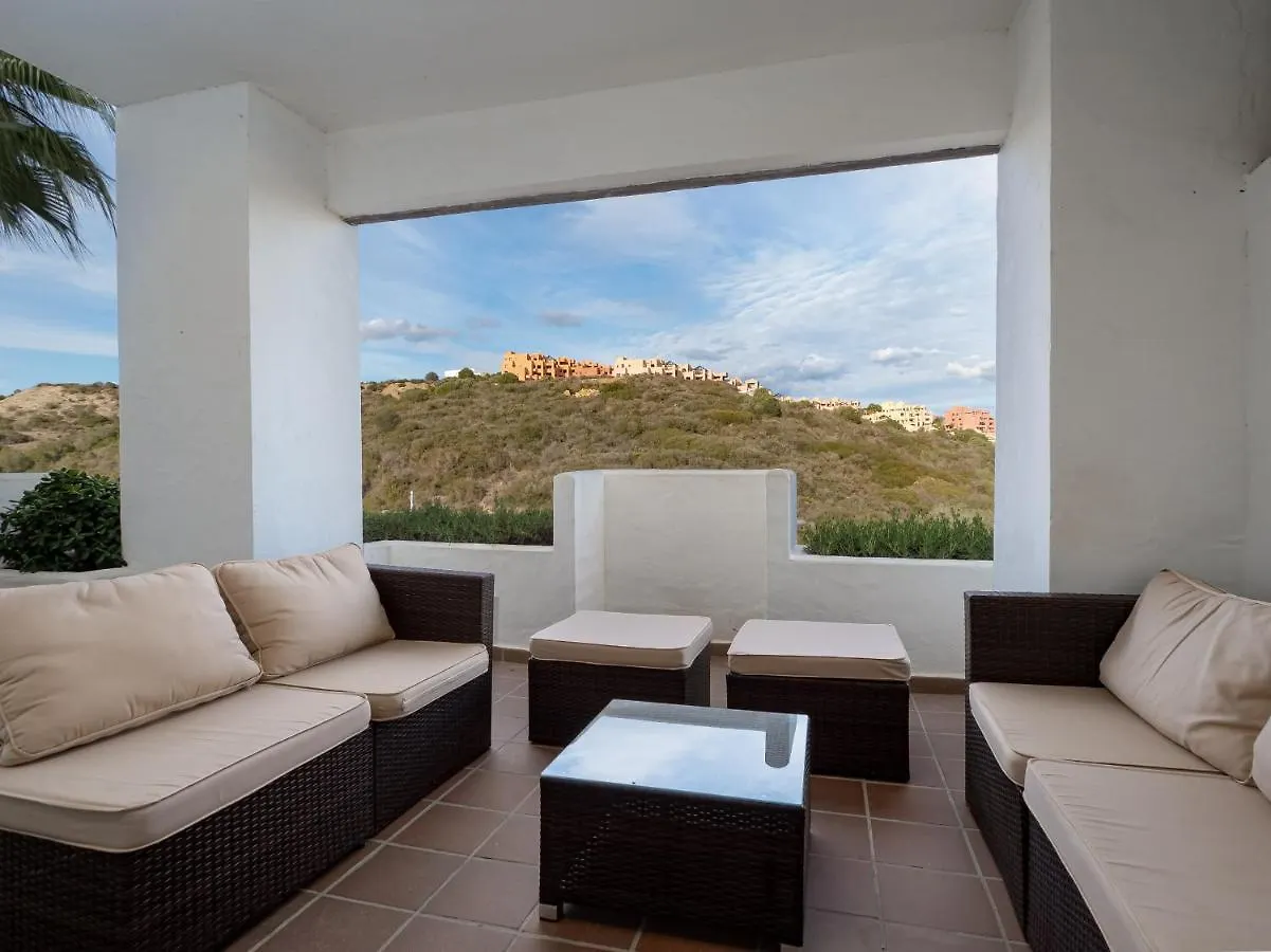 2147-Beautiful 2 Bedrooms With Sea View location